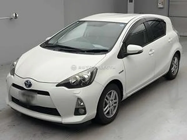 Toyota Aqua 2014, auction grade 4
