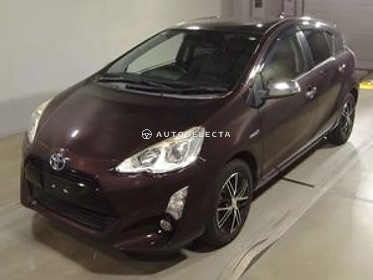Toyota Aqua 2015, photo 1 of 1