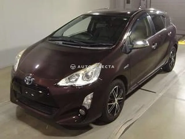 Toyota Aqua 2015, auction grade 3.5