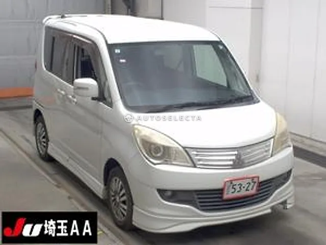 Mitsubishi Delica D:2 2011, auction grade 3.5