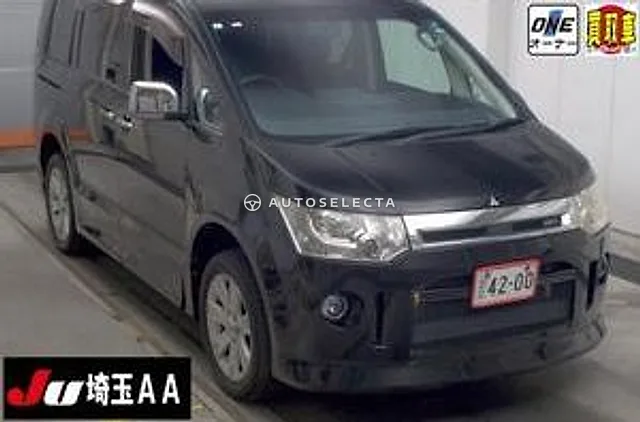 Mitsubishi Delica D:5 2012, auction grade 4