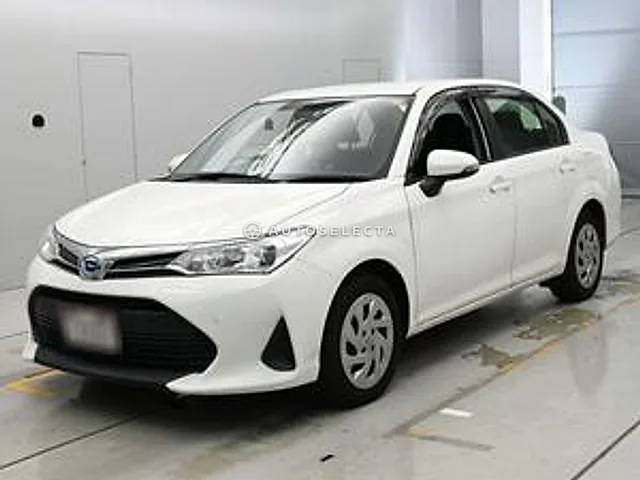 Toyota Corolla Axio 2021, auction grade 3.5