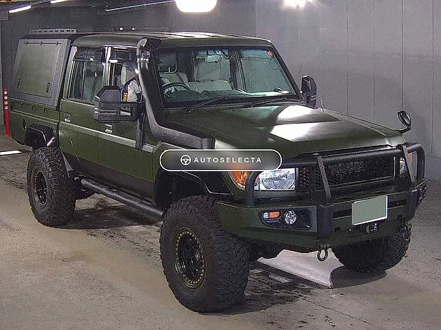 Toyota Land Cruiser 2015, auction grade 4