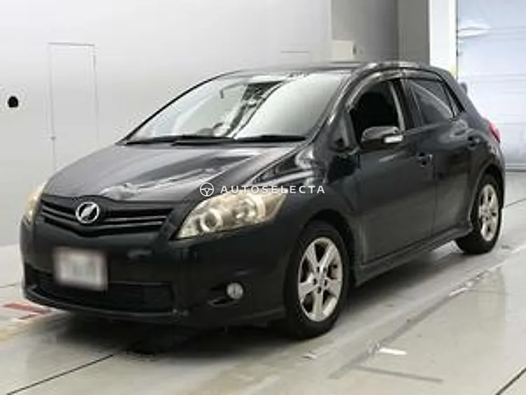 Toyota Auris 2011, photo 1 of 1