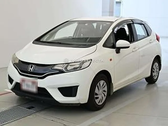 Honda Fit 2015, auction grade 4