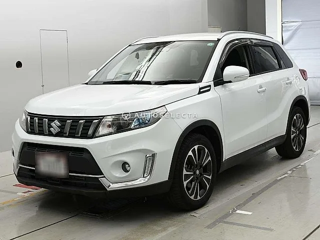Suzuki Escudo 2021, auction grade 4.5