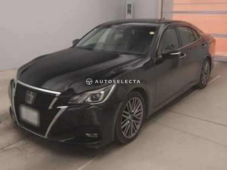 Toyota Crown 2017, photo 1 of 1