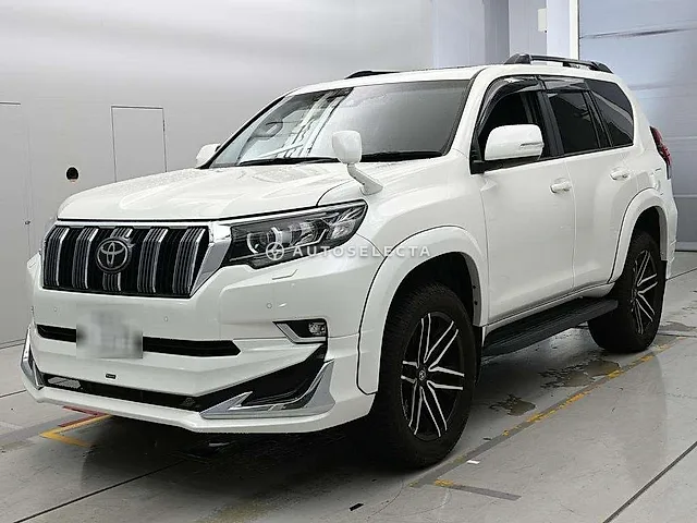 Toyota Land Cruiser Prado 2022, auction grade 5