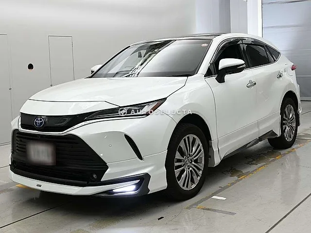 Toyota Harrier Hybrid 2023, auction grade 5