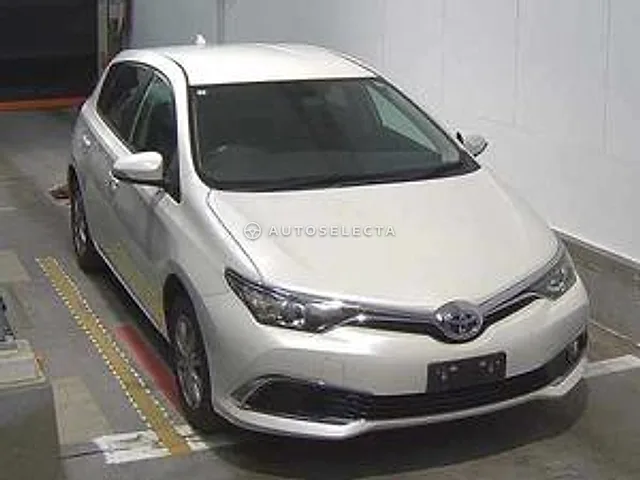 Toyota Auris 2017, auction grade 3.5