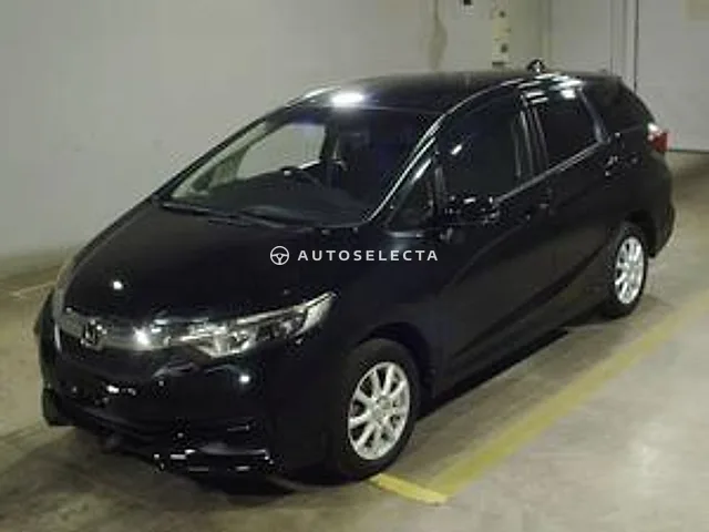 Honda Shuttle 2016, auction grade 3.5