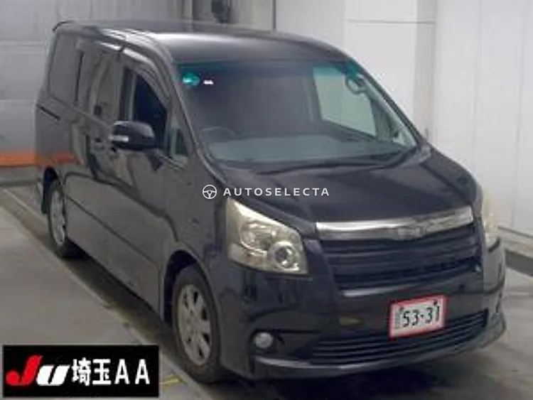 Toyota Noah 2009, photo 1 of 1