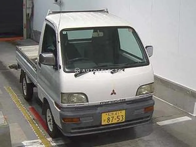 Mitsubishi Minicab 1999, auction grade 2