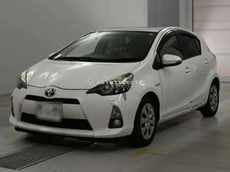 Toyota Aqua 2012, photo 1 of 1