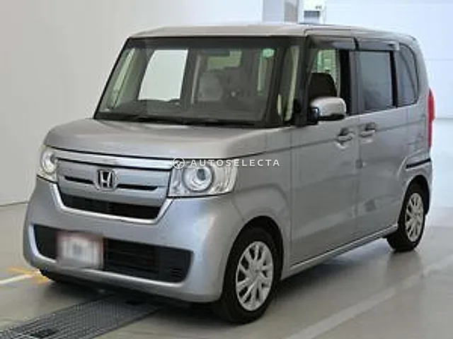 Honda N-BOX 2017, auction grade R