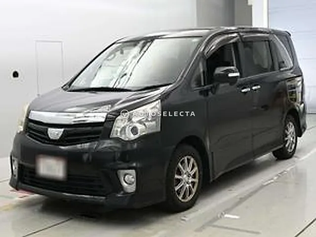 Toyota Noah 2011, auction grade 3.5