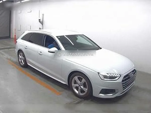 Audi A4 Avant 2023, auction grade 5