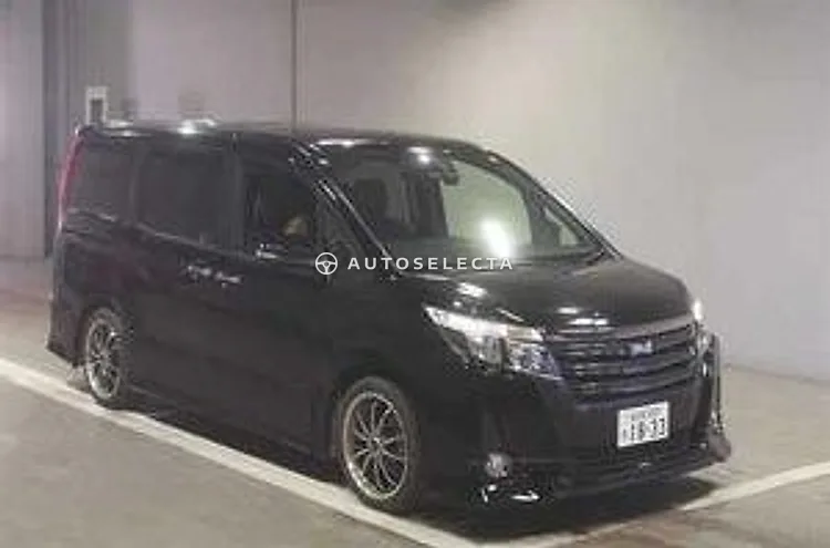 Toyota Noah 2016, photo 1 of 1