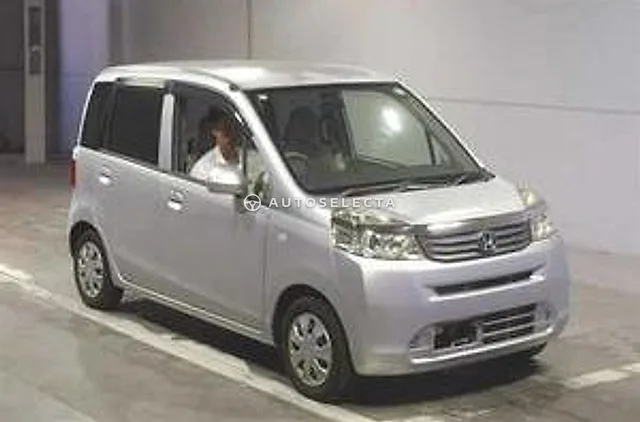 Honda Life 2011, auction grade 3.5