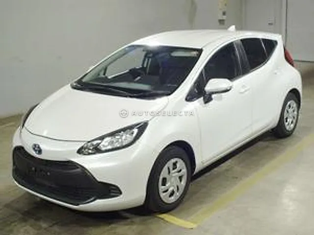 Toyota Aqua 2023, auction grade RA