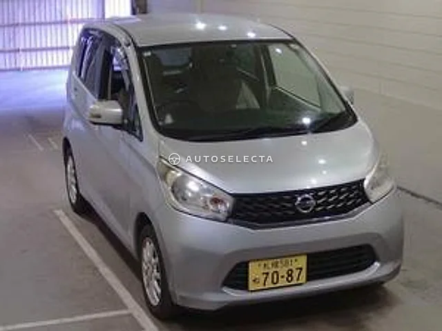 Nissan Dayz 2013, auction grade 3.5
