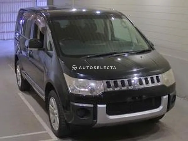 Mitsubishi Delica D:5 2008, auction grade 3