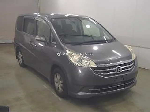 Honda Stepwgn 2008, auction grade 3