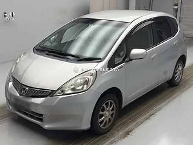 Honda Fit 2011, auction grade RA