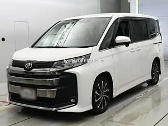 Toyota Noah 2022, auction grade 4.5