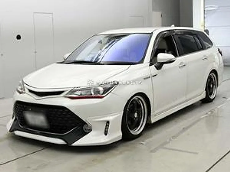 Toyota Corolla Fielder 2016, photo 1 of 1