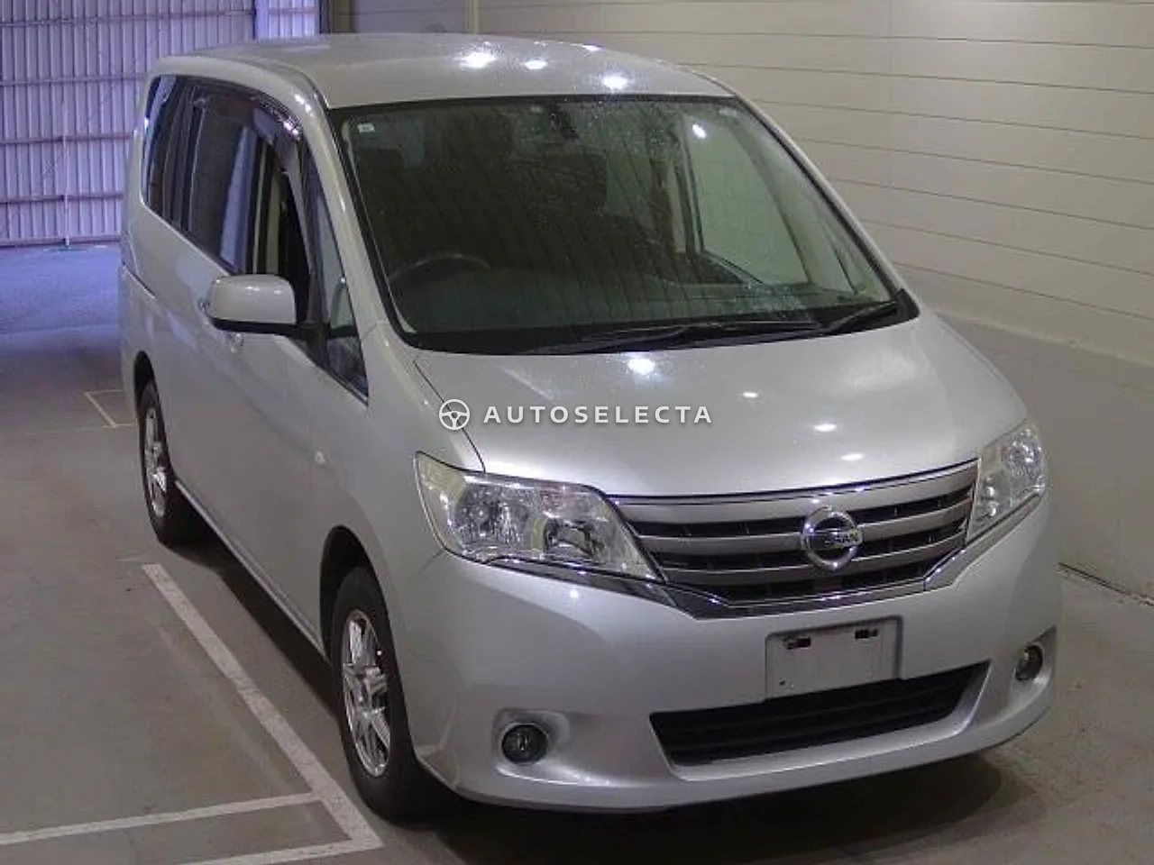 Nissan Serena 2011, photo 1 of 1