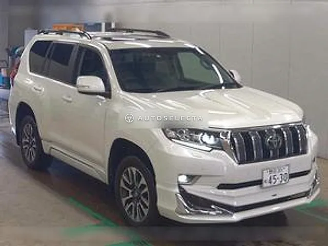 Toyota Land Cruiser Prado 2023, auction grade 4.5