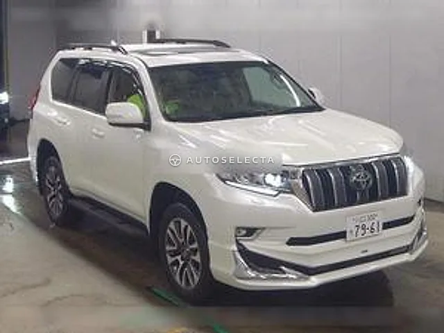 Toyota Land Cruiser Prado 2023, auction grade 4.5