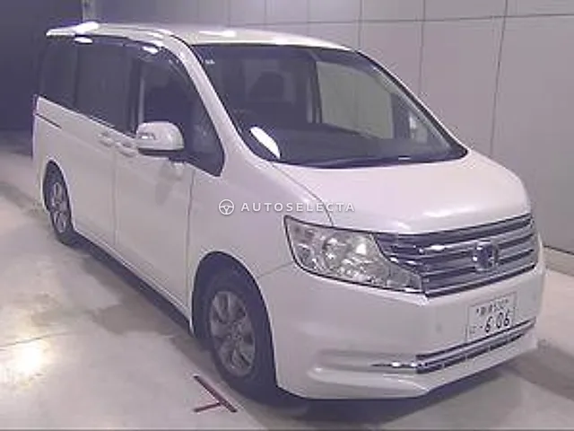 Honda Stepwgn 2014, auction grade 4