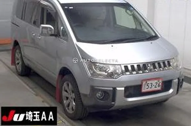 Mitsubishi Delica D:5 2014, auction grade 3.5