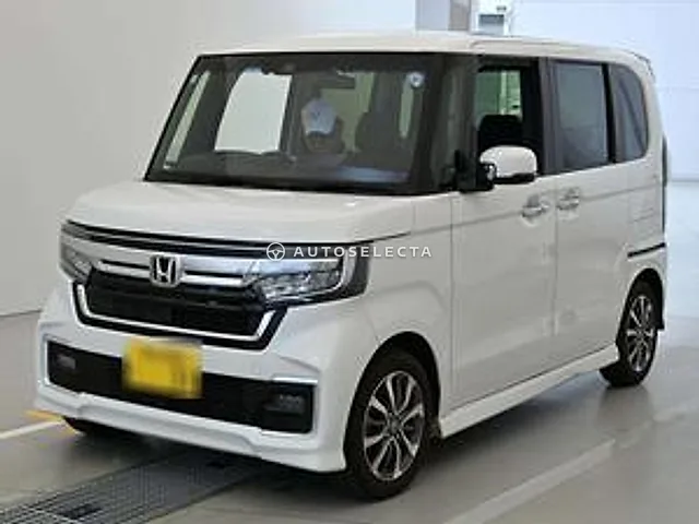 Honda N-BOX Custom 2023, auction grade 5