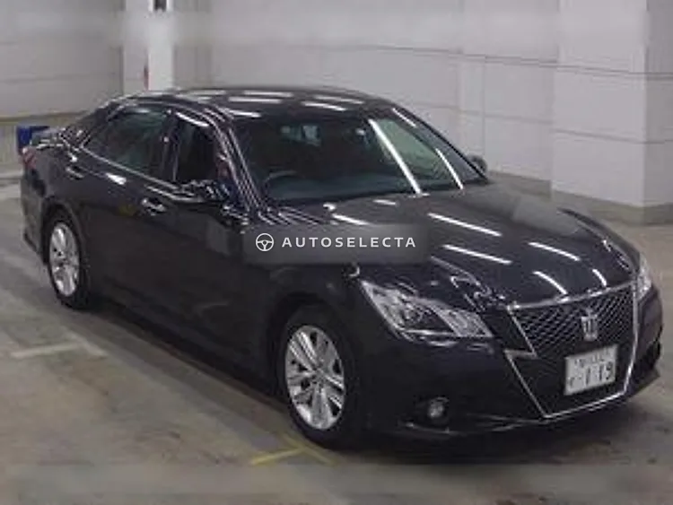Toyota Crown 2014, photo 1 of 1