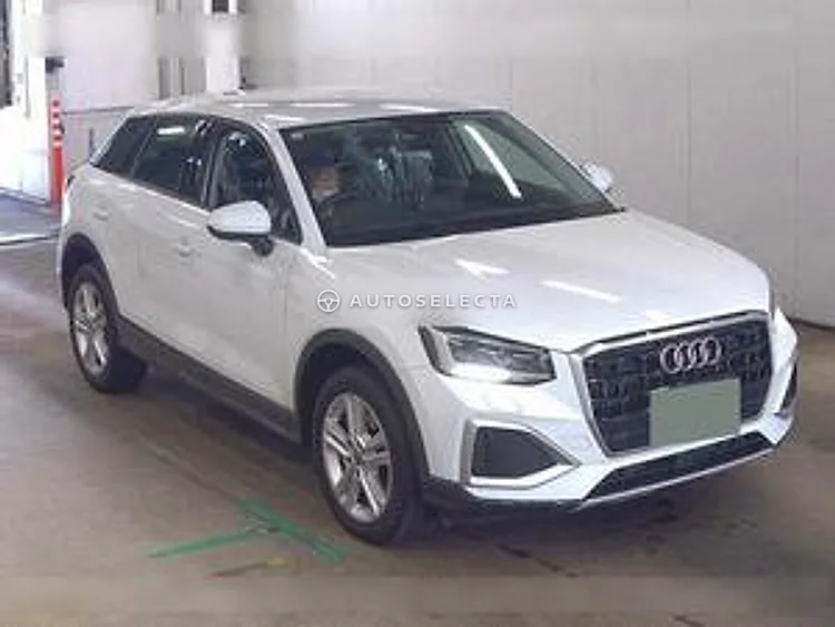 Audi Q2 2022, photo 1 of 6