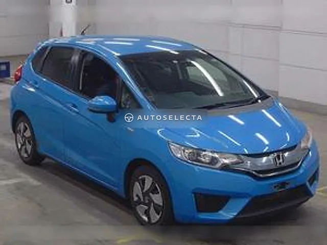 Honda Fit Hybrid 2013, auction grade R