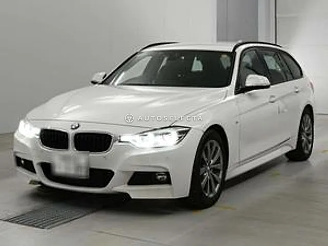 BMW 3 Series 2018, auction grade 4