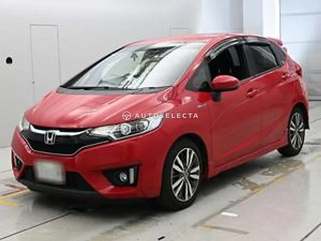 Honda Fit Hybrid 2015, auction grade 3.5
