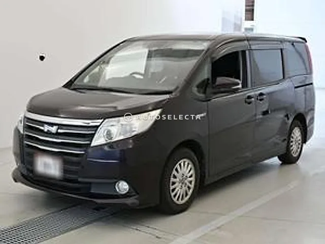 Toyota Noah 2017, auction grade 3.5