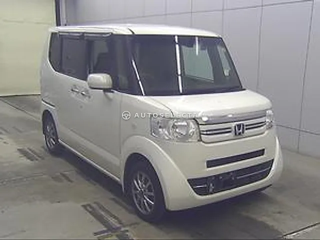 Honda N-BOX+ 2015, auction grade 3