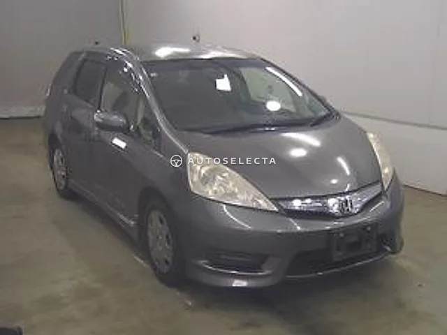 Honda Fit Shuttle 2012, auction grade 3