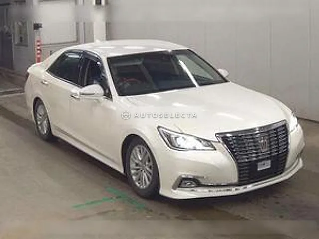Toyota Crown 2017, auction grade R