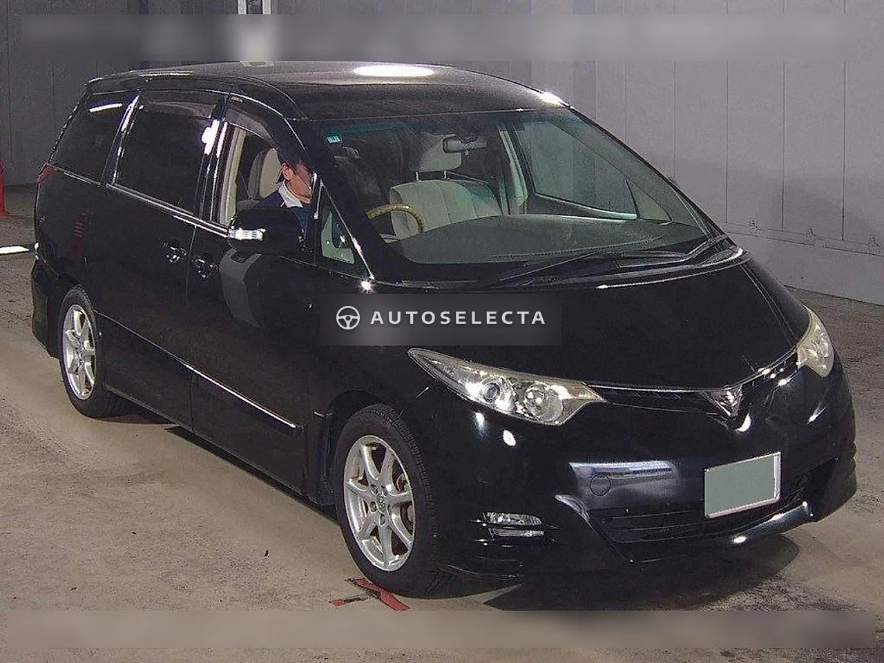 Toyota Estima 2008, photo 1 of 1