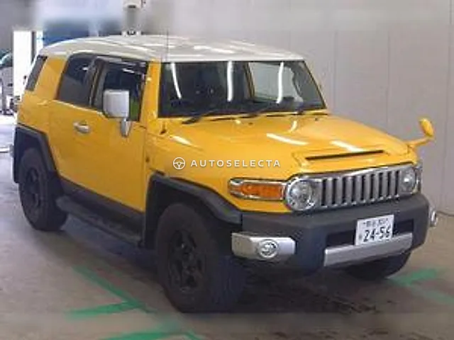 Toyota FJ Cruiser 2015, auction grade 3.5