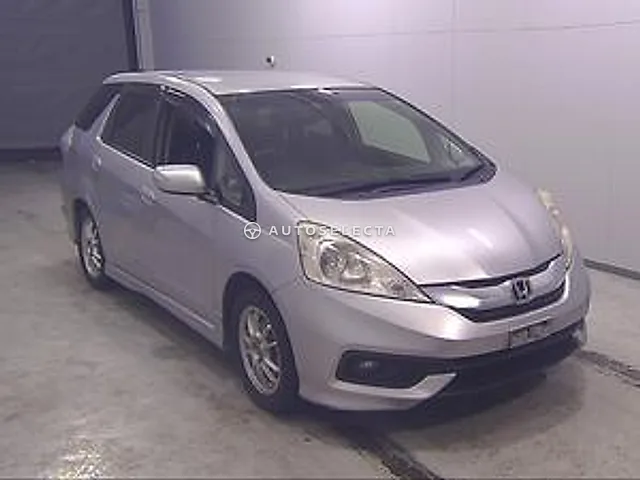Honda Fit Shuttle 2013, auction grade 4
