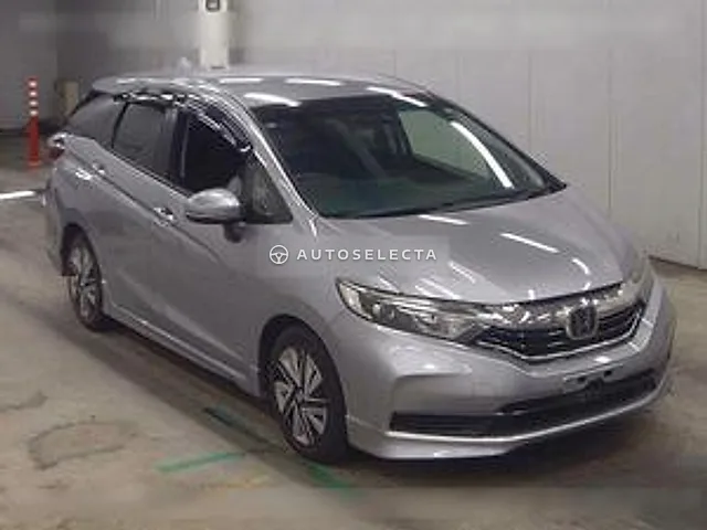 Honda Shuttle 2019, auction grade 3.5
