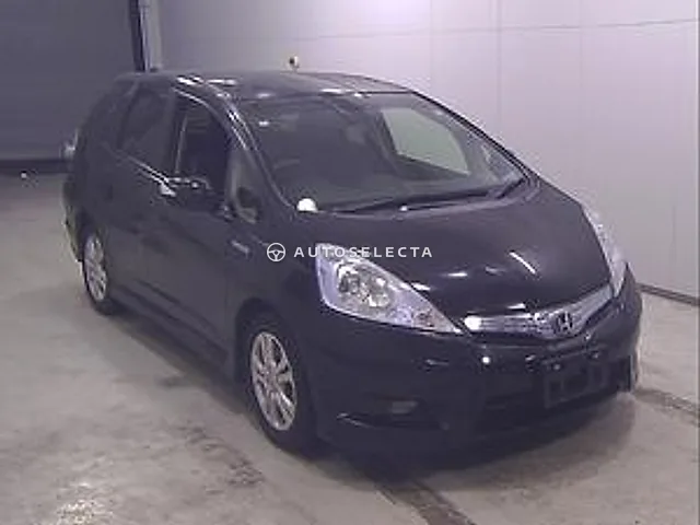 Honda Fit Shuttle 2012, auction grade R